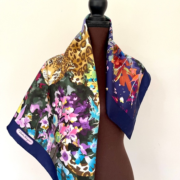 Salvatore Ferragamo Scarf Leopard Flowers Blue Multicolor Silk Wrap - Picture 5 of 15